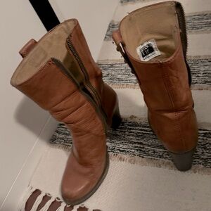 Frye boots cognac  with zipper and heel